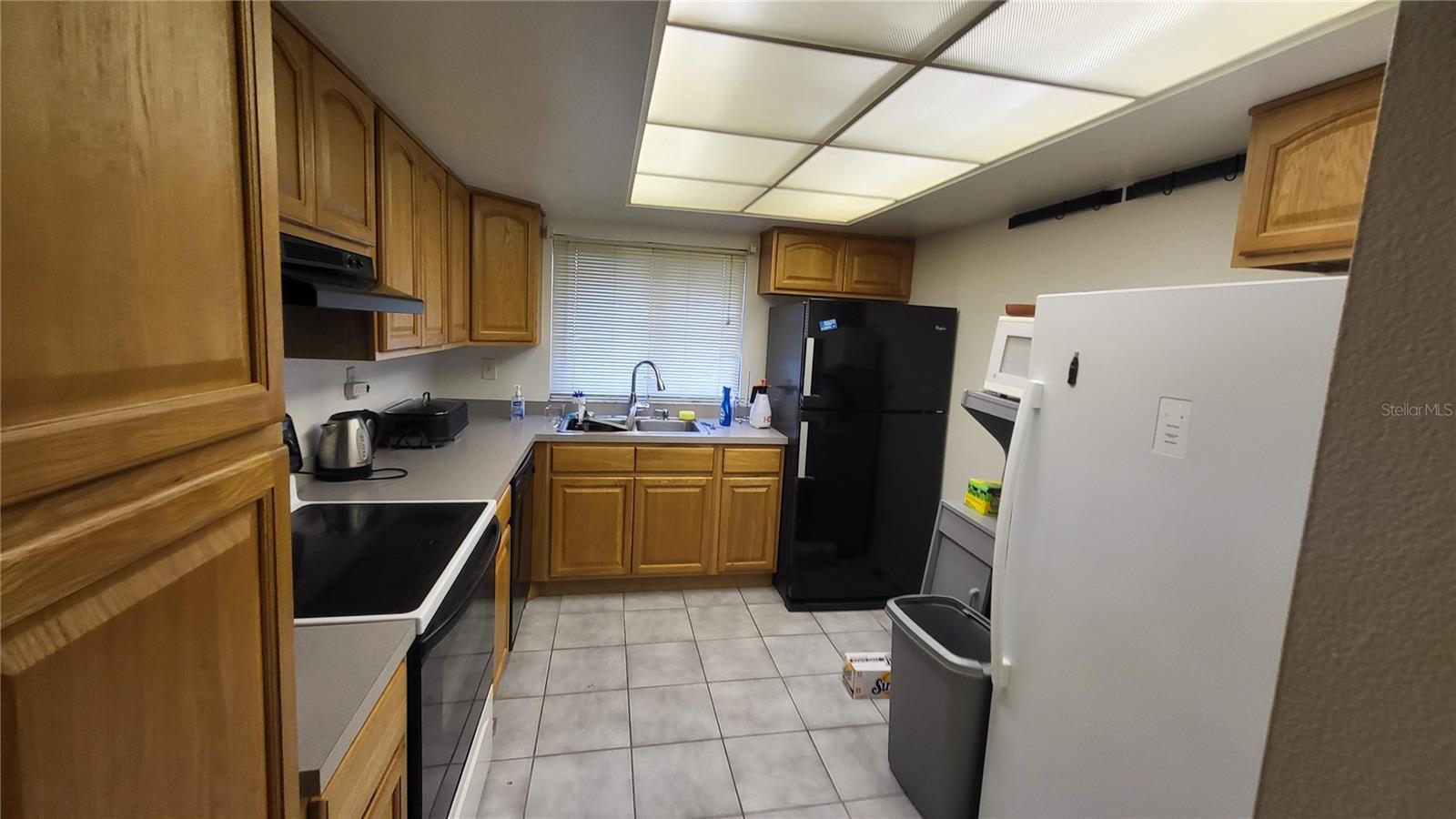 875 Village Drive, FL