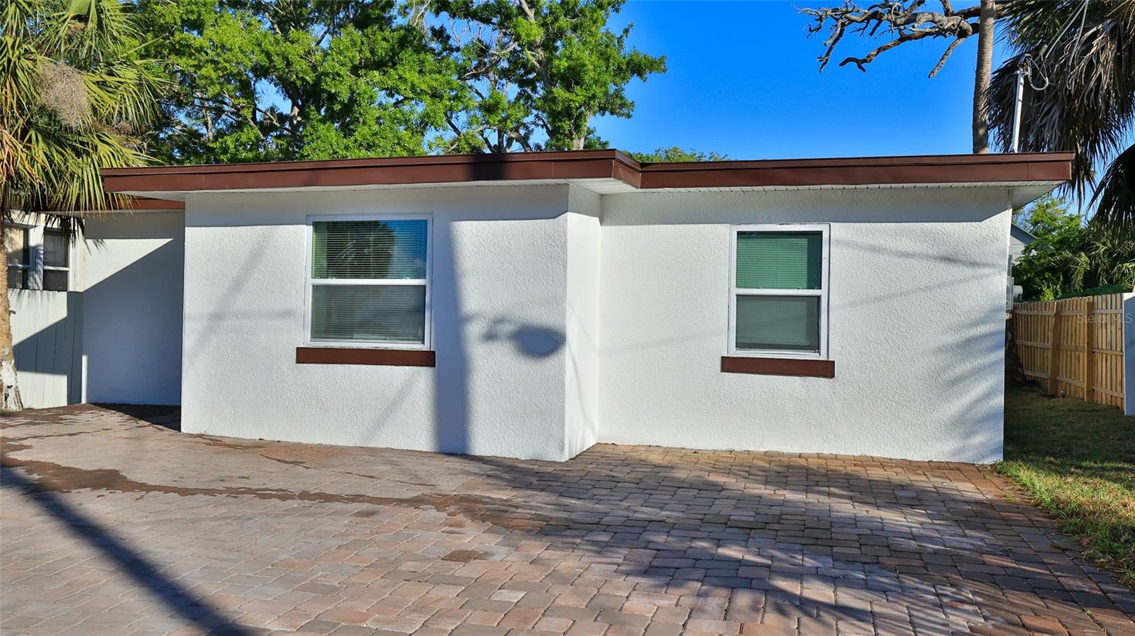 326 Hobart Avenue, FL