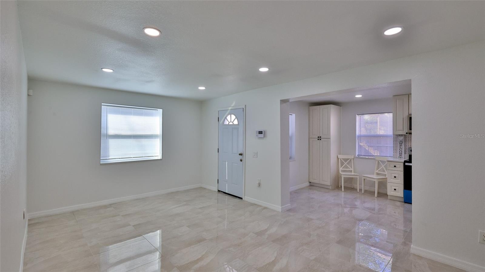326 Hobart Avenue, FL