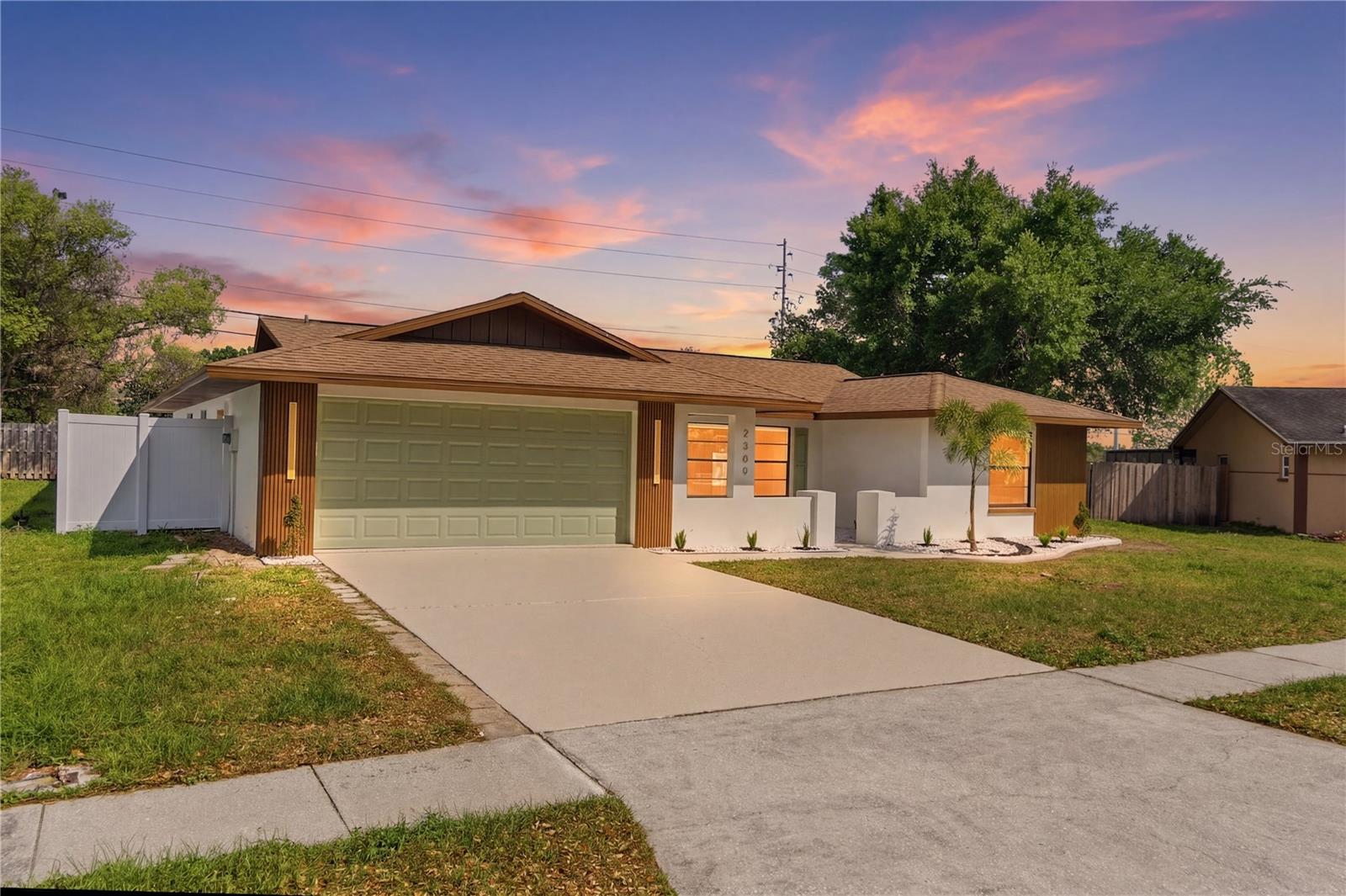2309 Pin Oak Lane, FL