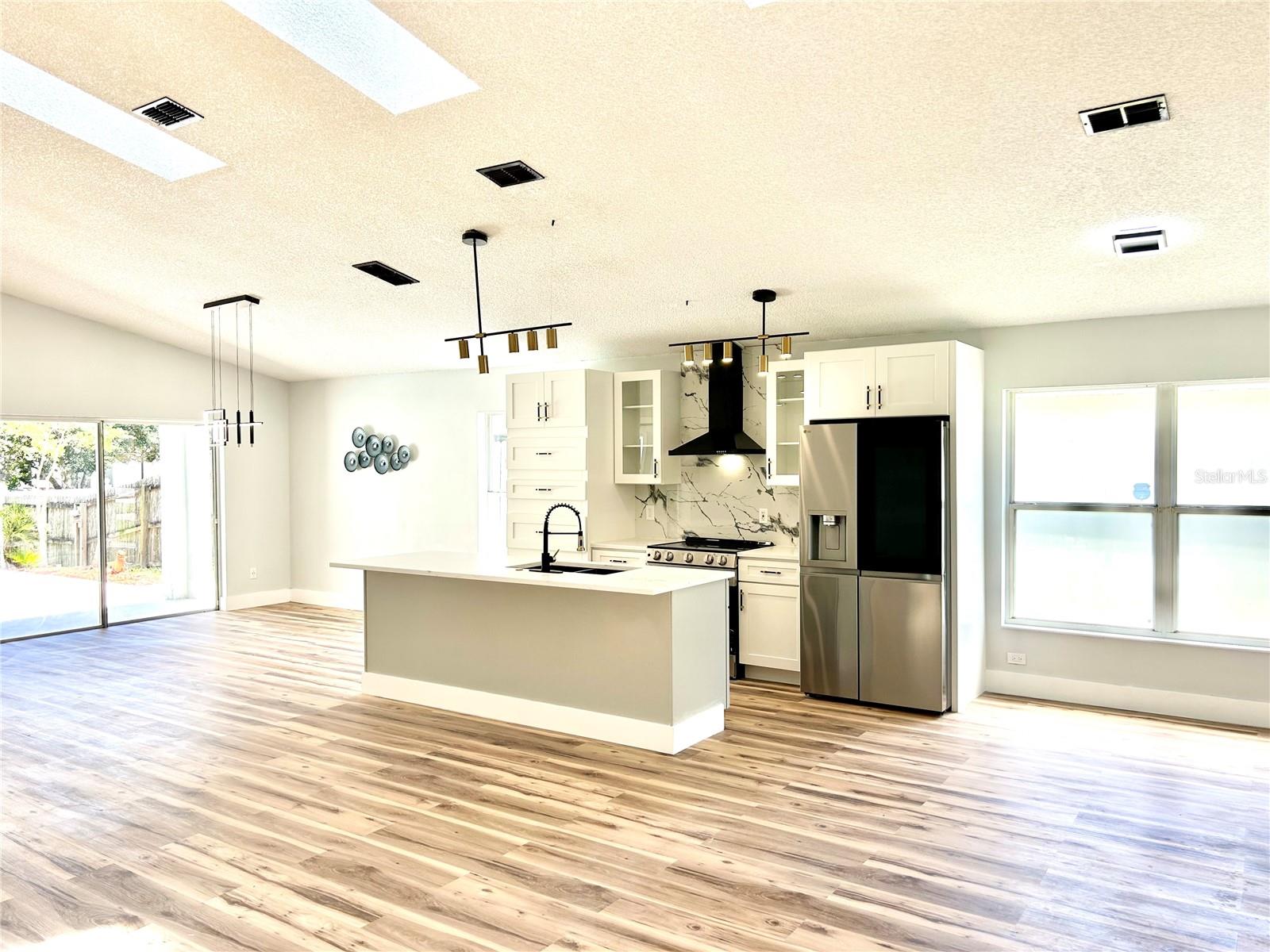 154 Woodbury Pines Circle, FL