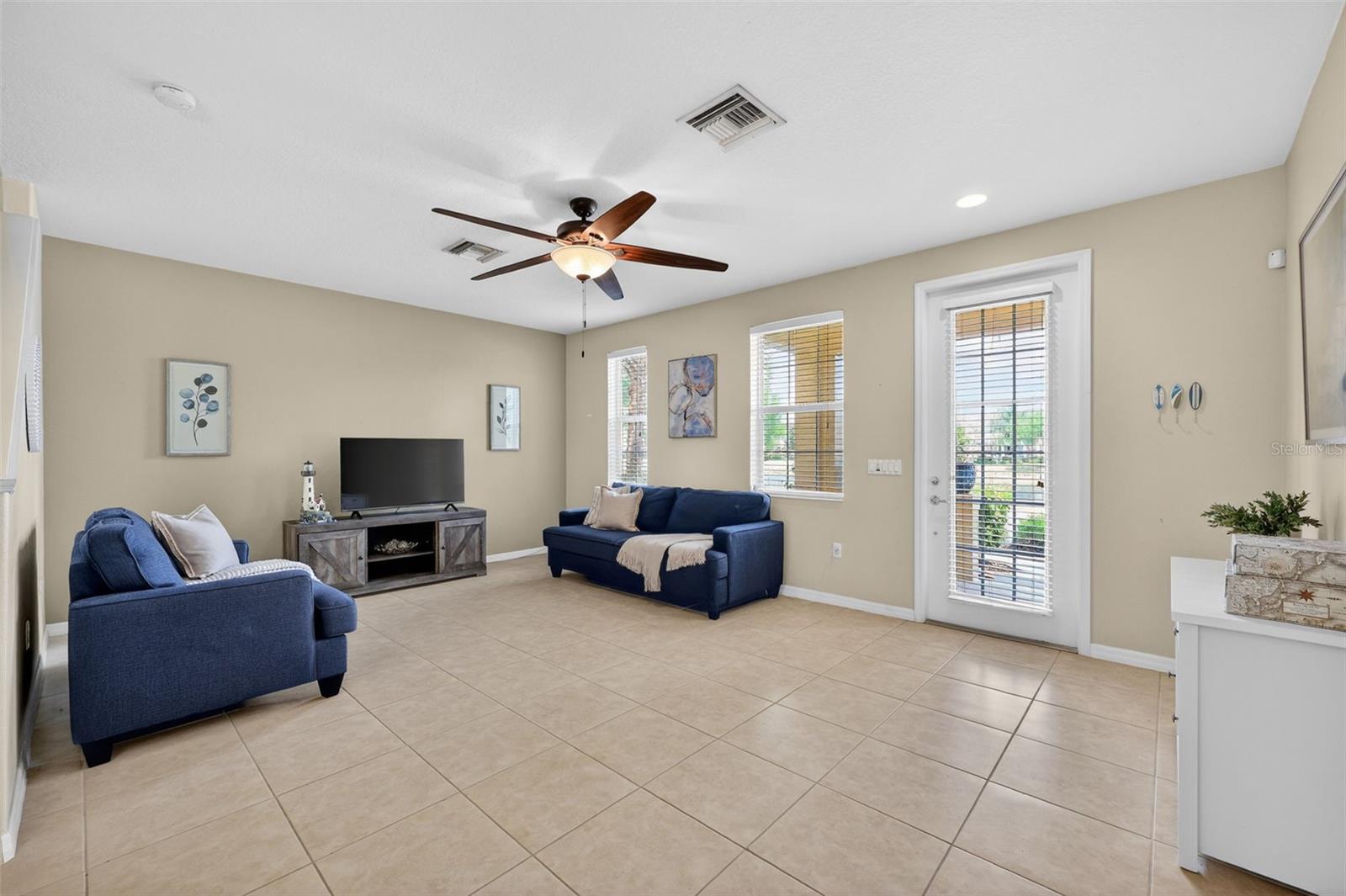 3736 82nd Avenue Circle, FL