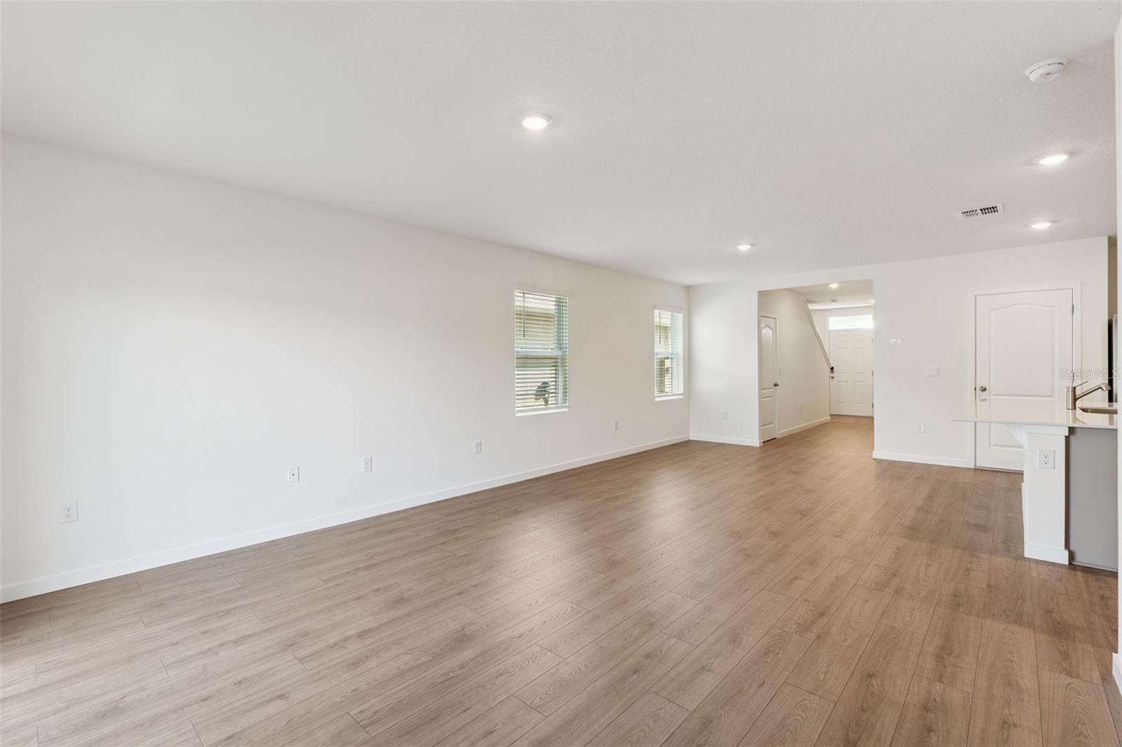 2113 Walnut Creek Drive, FL