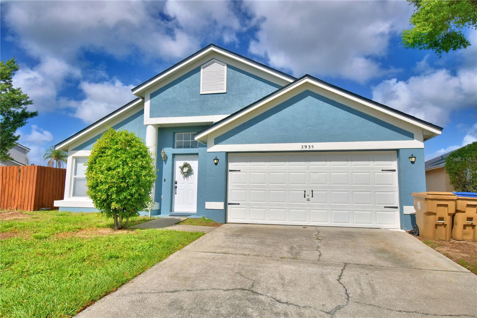 2935 Dickens Circle, FL
