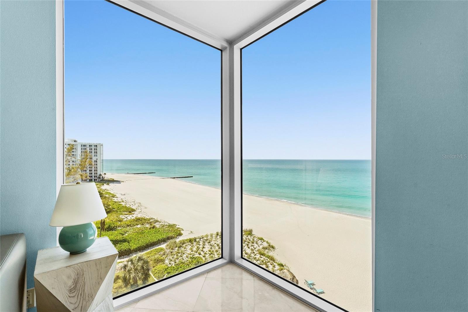 2425 Gulf Of Mexico Drive, FL