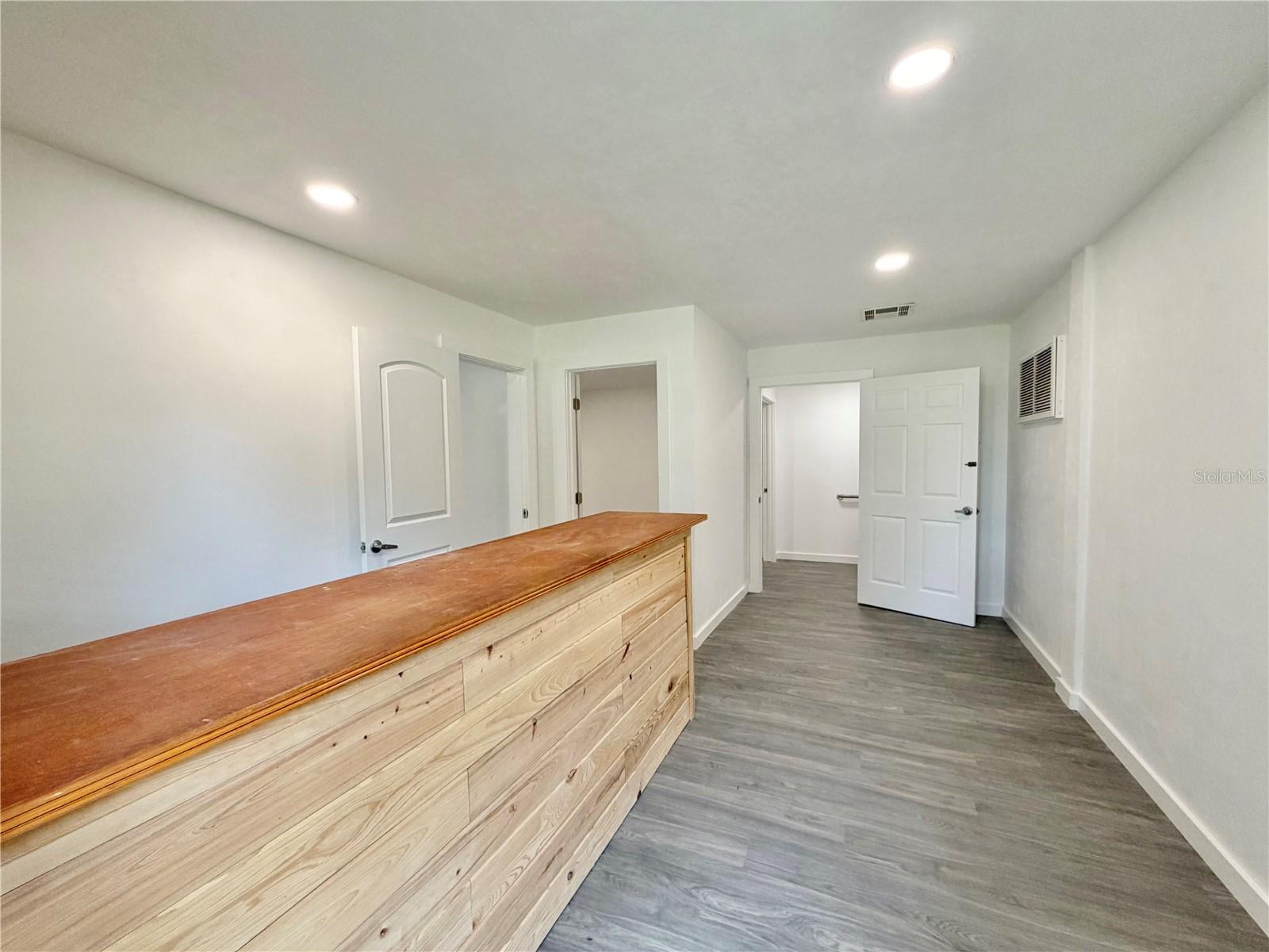 683 Court Street, FL
