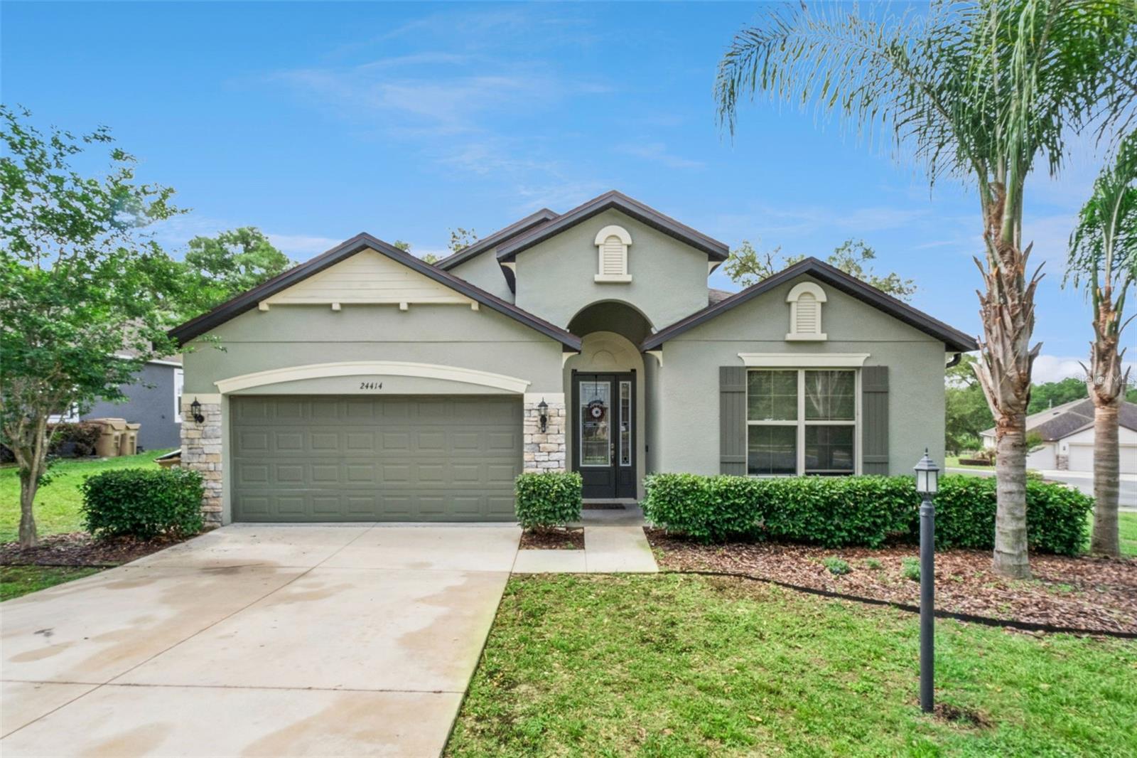 24414 Woodhill Court, FL