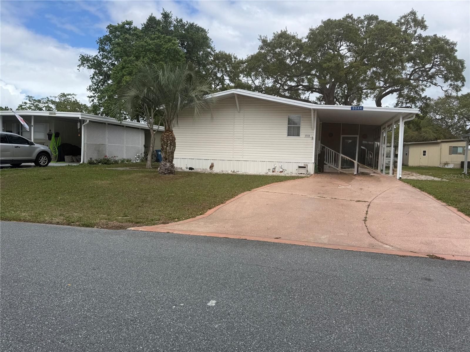 8044 Western Circle Drive, FL