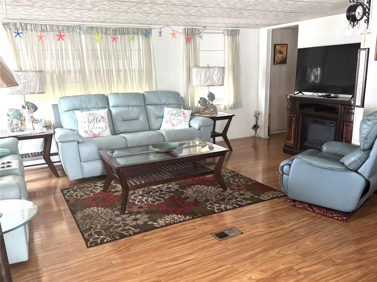 254 Southwinds Drive, FL