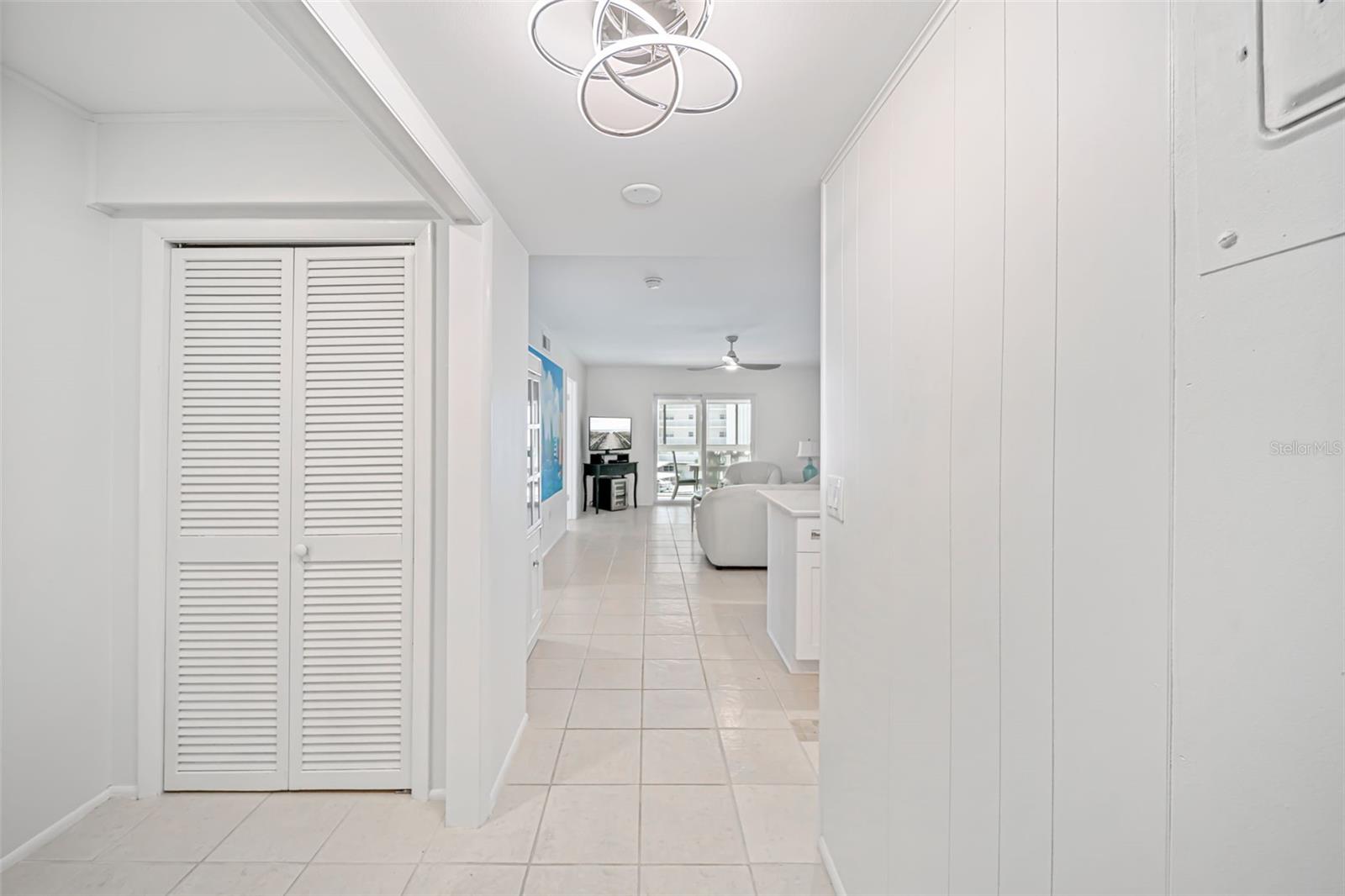 200 The Esplanade, FL