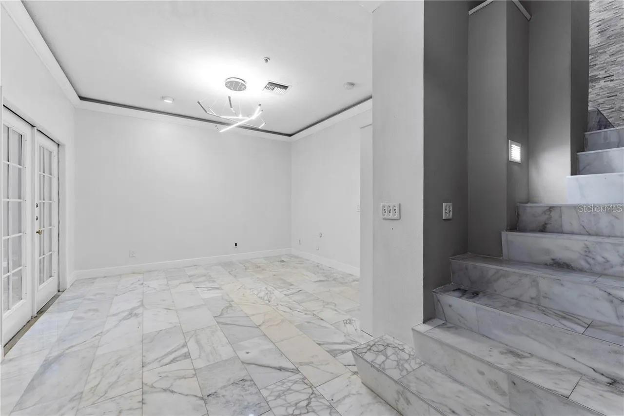 1437 Harbour Walk Road, FL