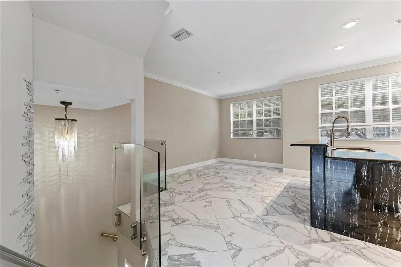 1437 Harbour Walk Road, FL