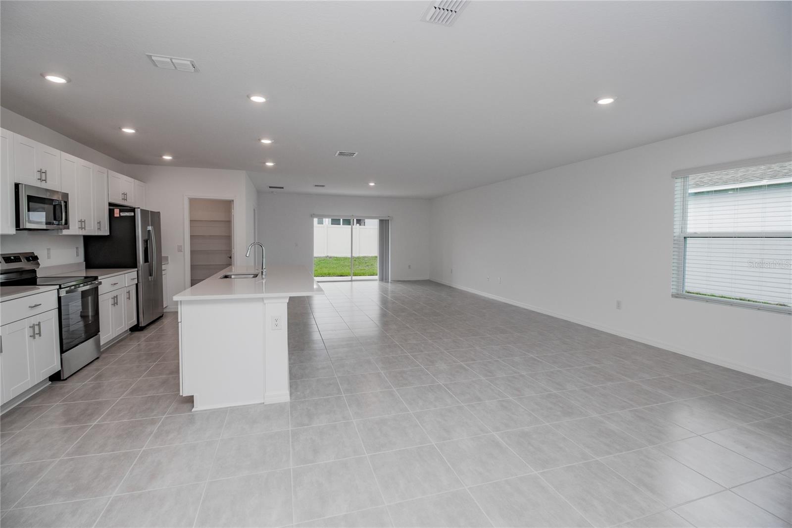 2068 Babbling Brook Boulevard, FL