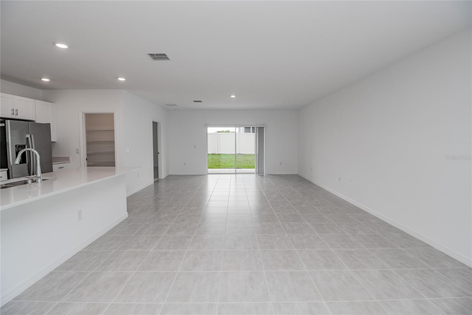 2068 Babbling Brook Boulevard, FL