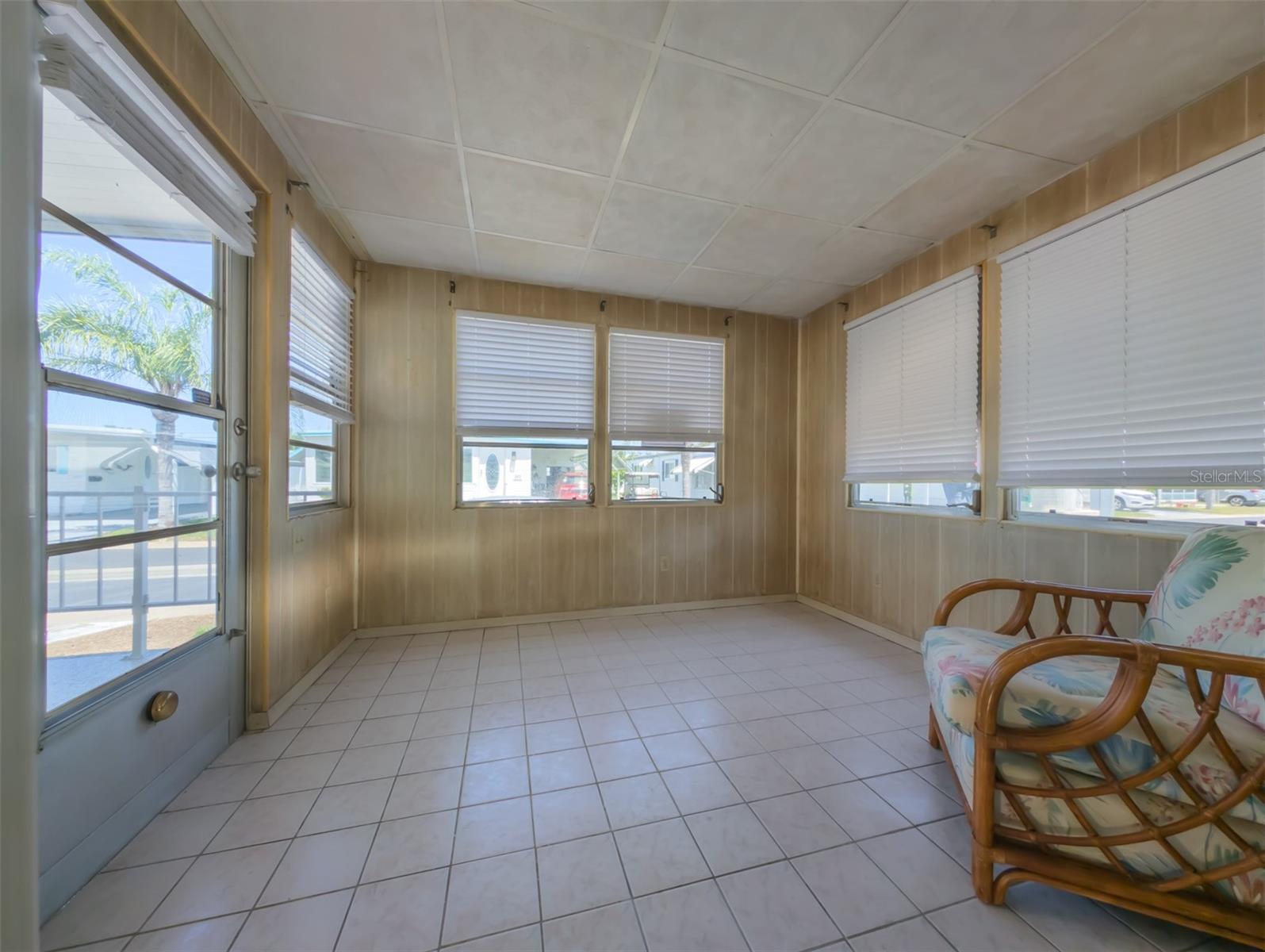 229 Dixie, FL