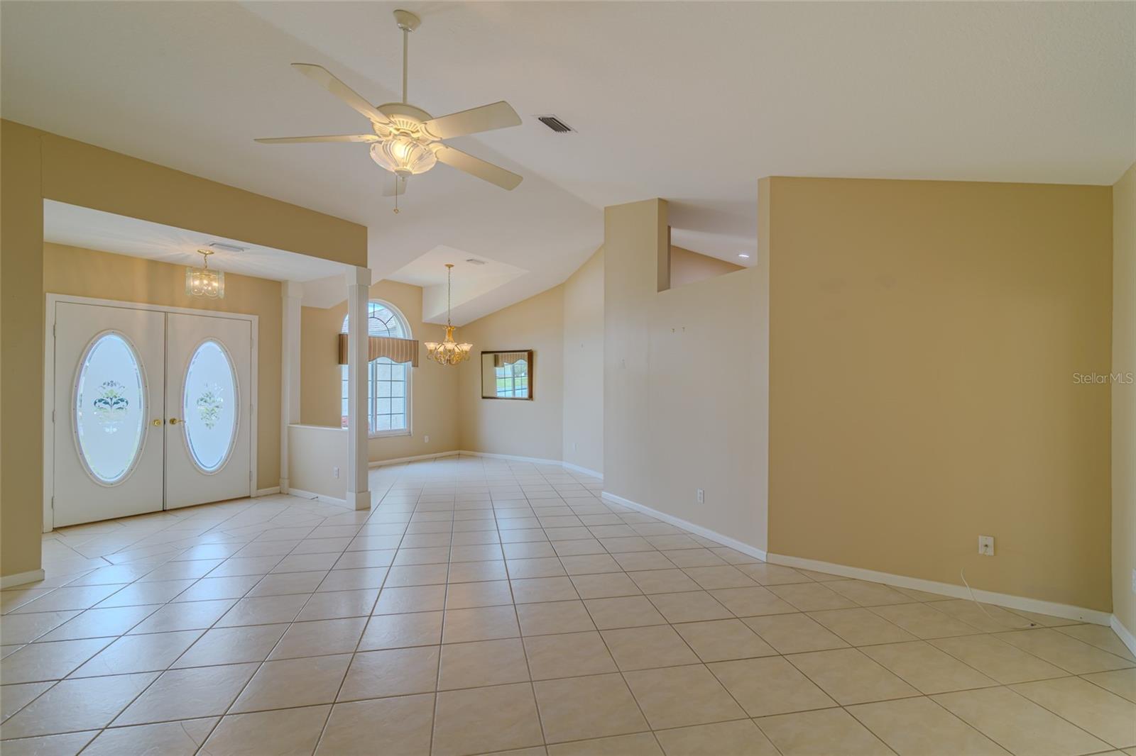 2020 50th Circle, FL