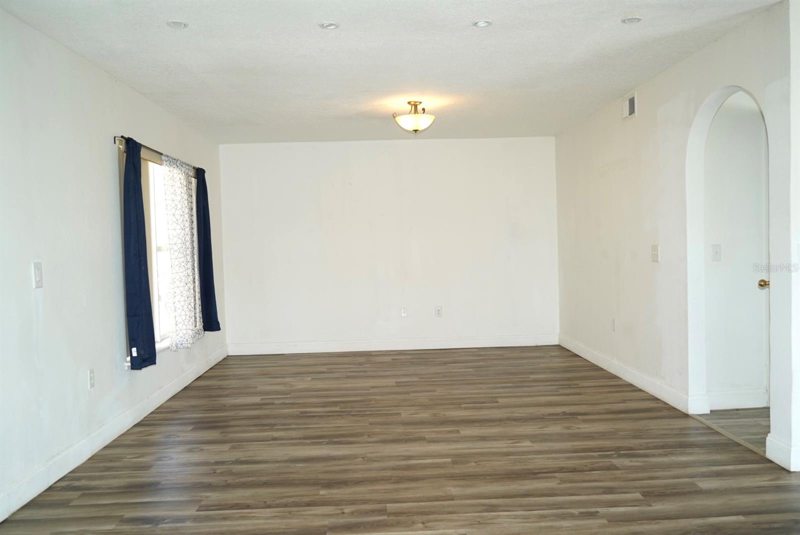 557 Milford Street, FL