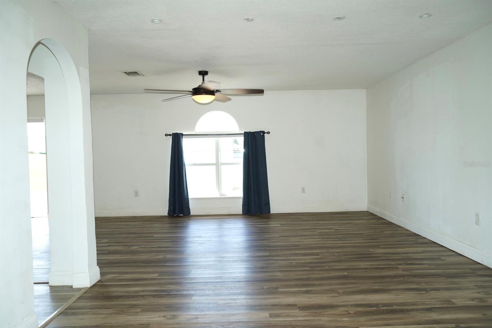 557 Milford Street, FL