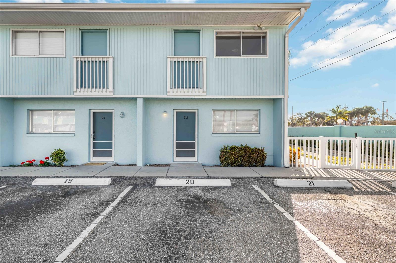3569 Bee Ridge, FL