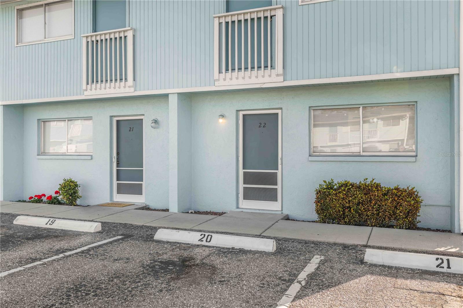 3569 Bee Ridge, FL
