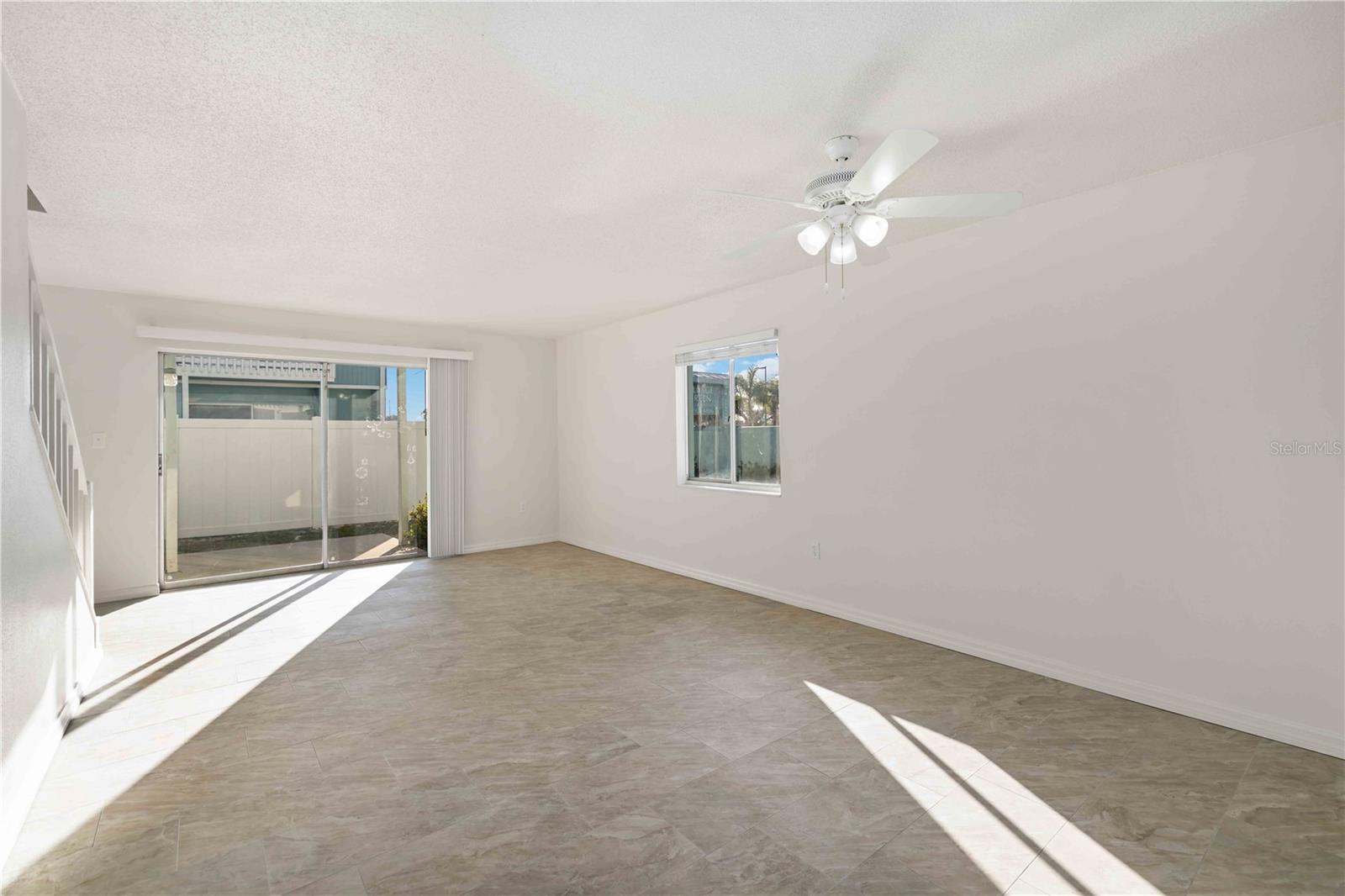 3569 Bee Ridge, FL