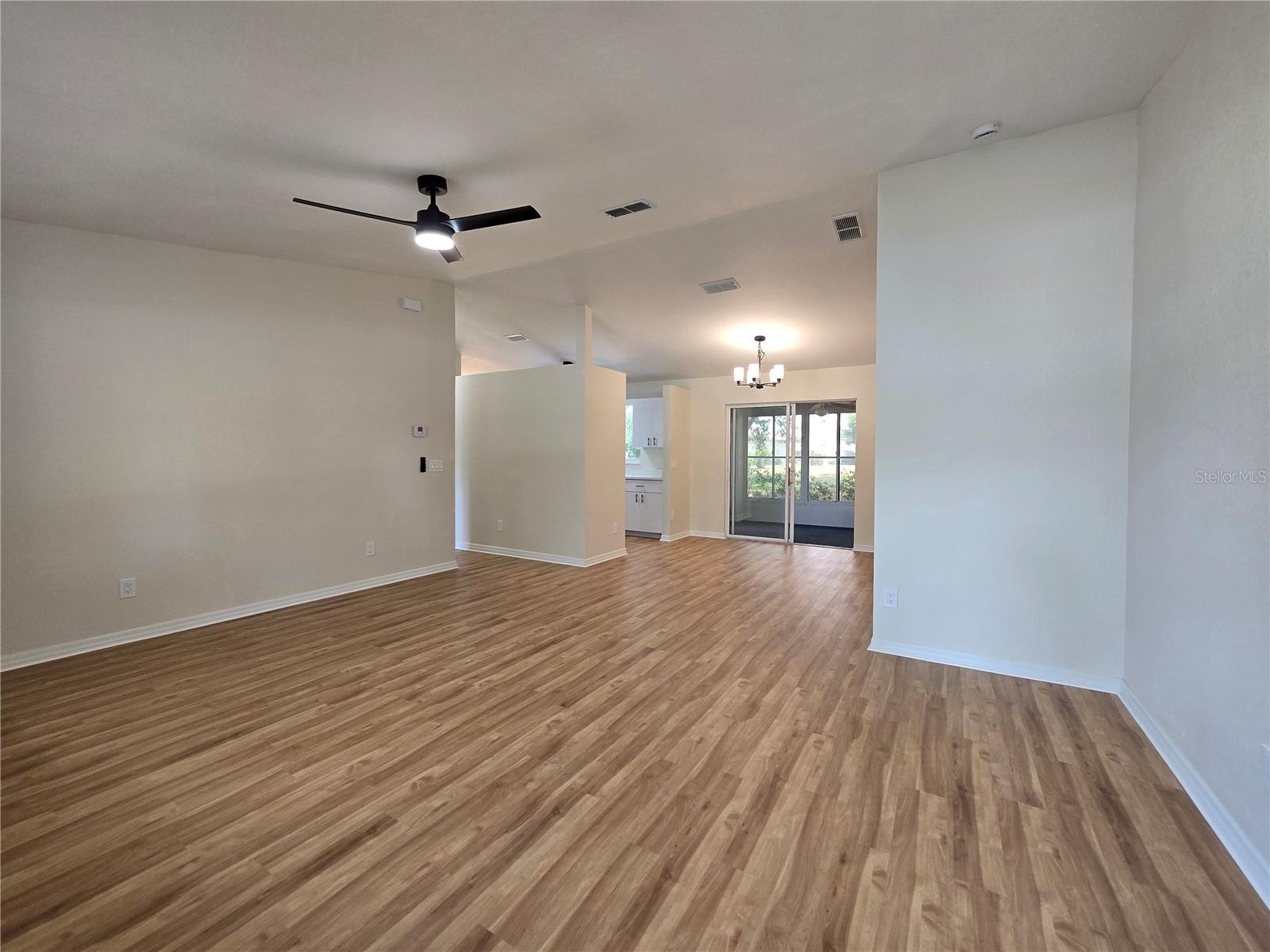 6121 103rd Loop, FL