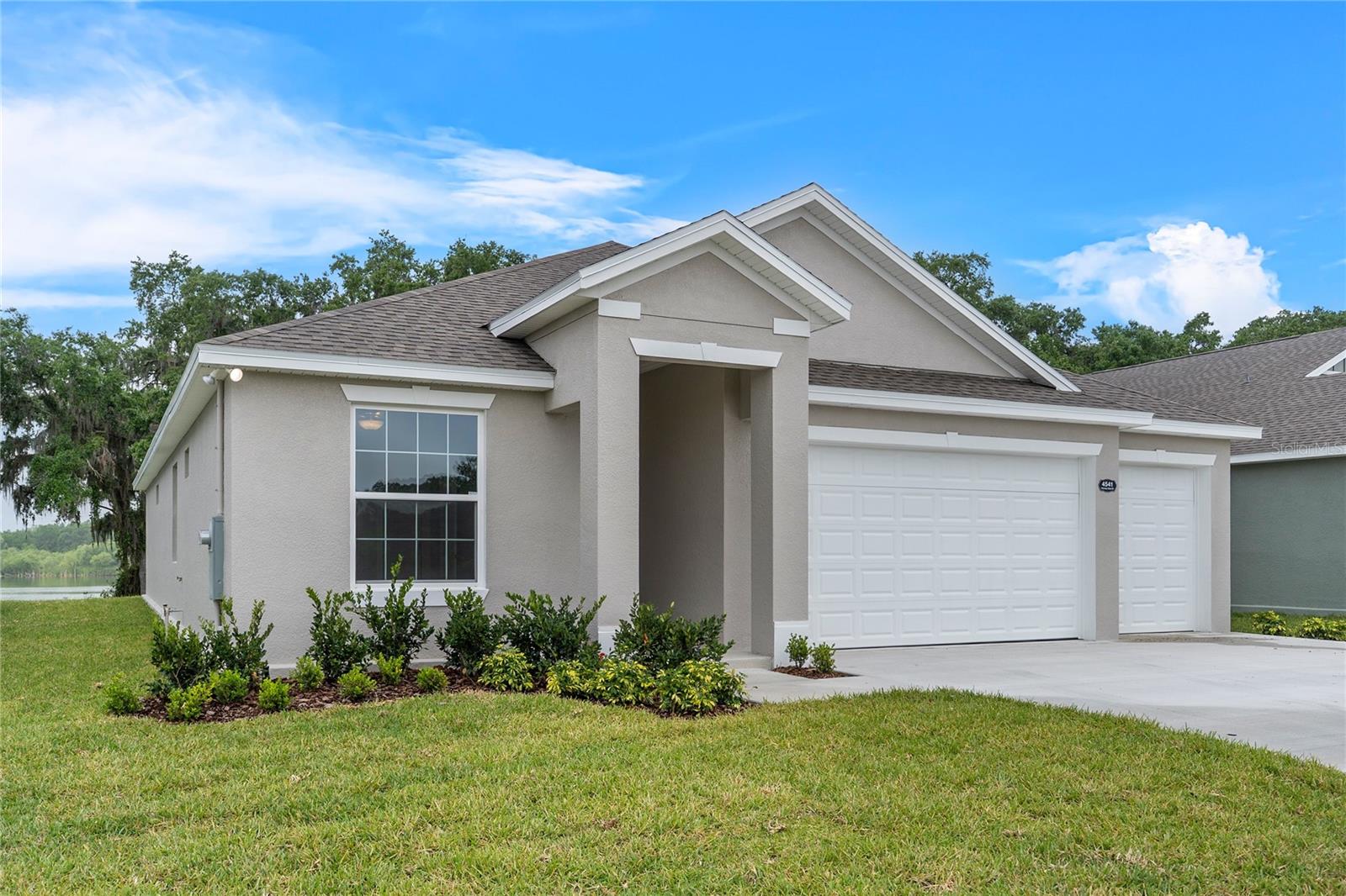 4541 Fairway Oaks Drive, FL
