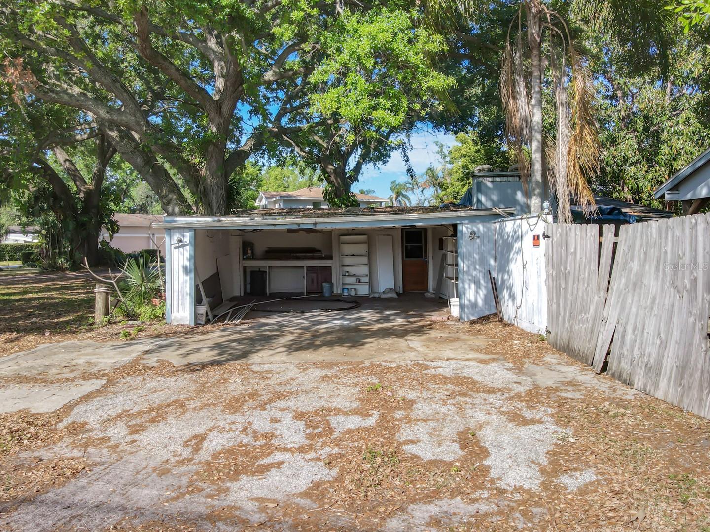 5402 Parkway Drive, FL