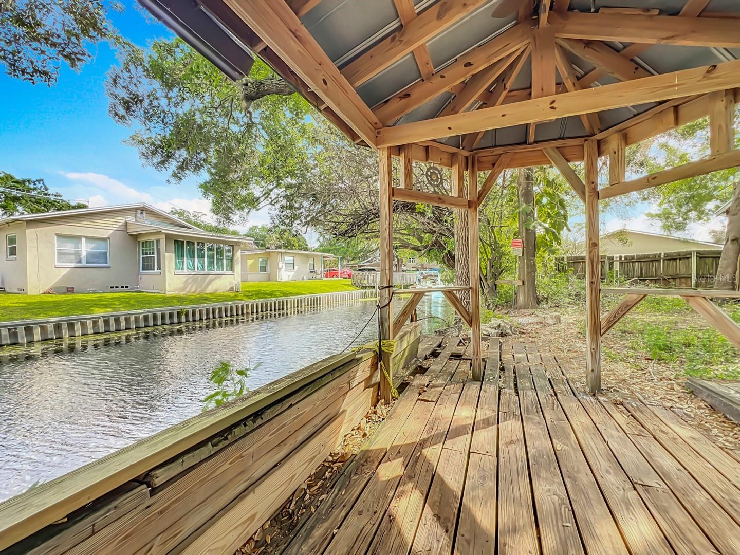 5402 Parkway Drive, FL