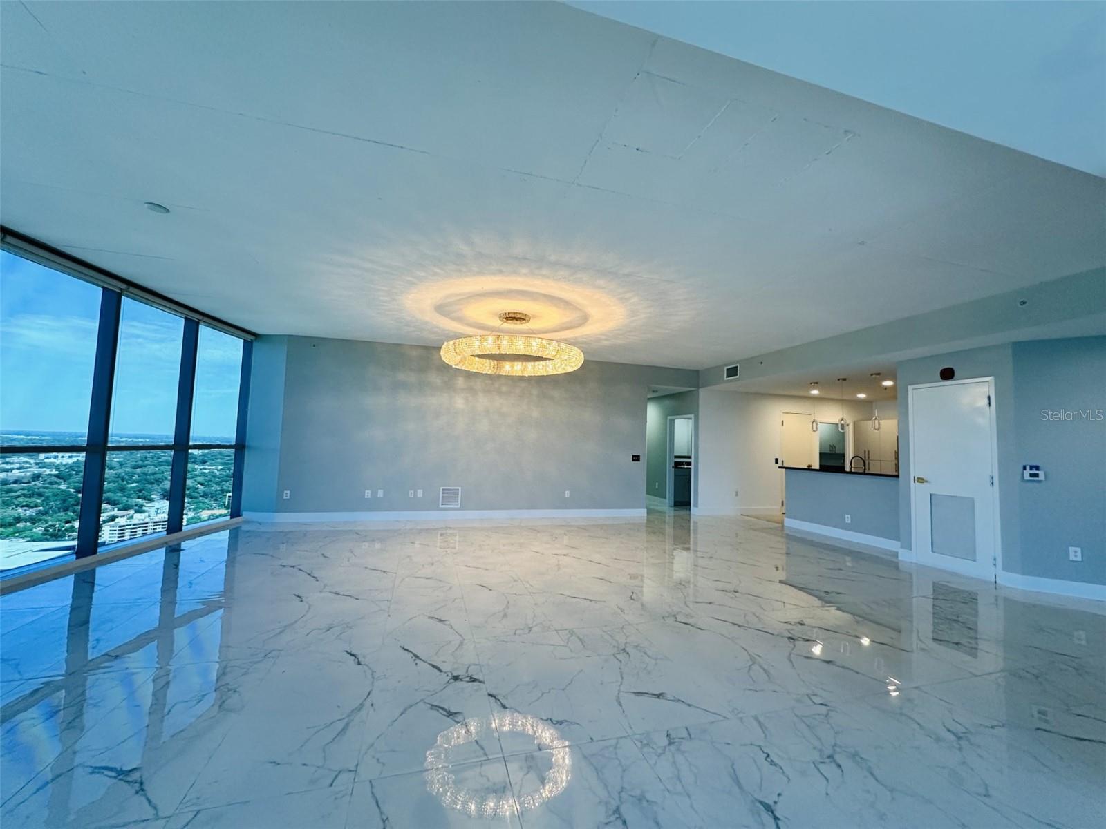 111-3 Washington Street, FL