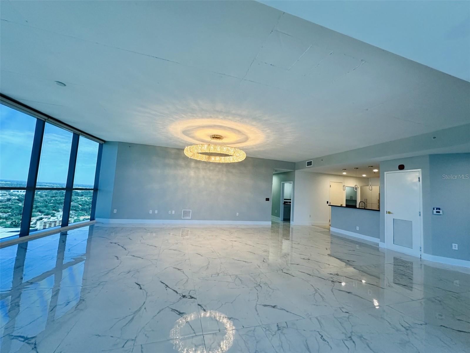 111-3 Washington Street, FL