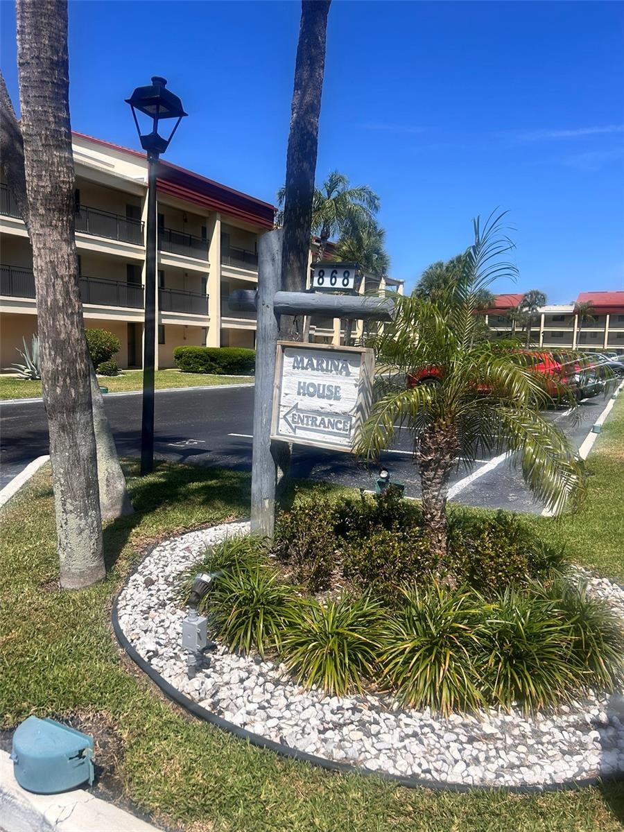 868 Bayway Boulevard, FL