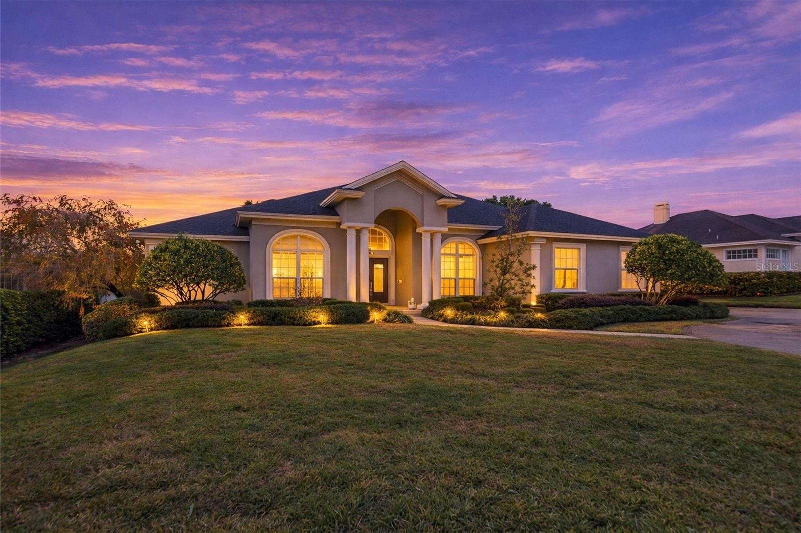 902 Hanover Way, FL