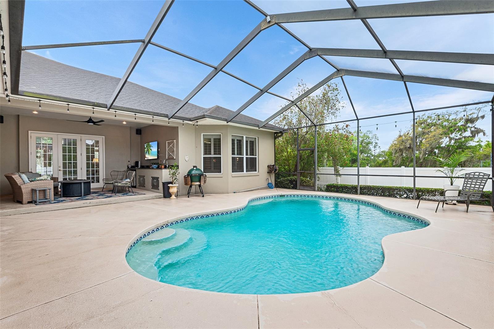 902 Hanover Way, FL