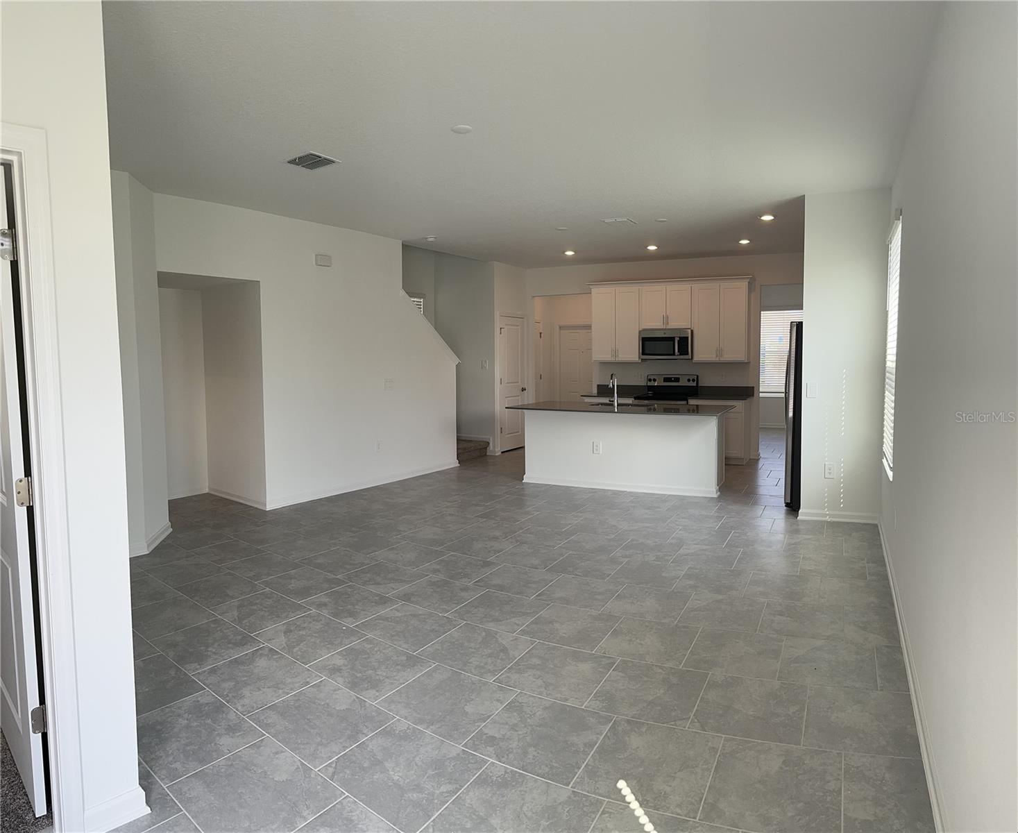 2525 Relaxing Lane, FL