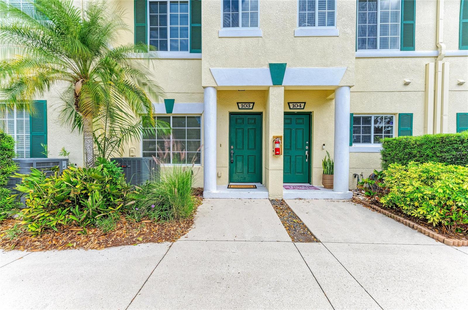 233 Cape Harbour Loop, FL