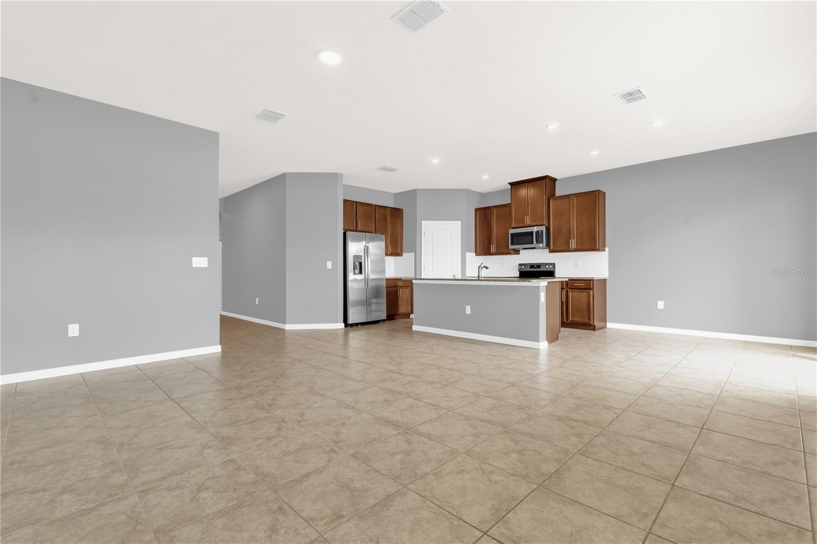 29307 Meadowcroft Avenue, FL