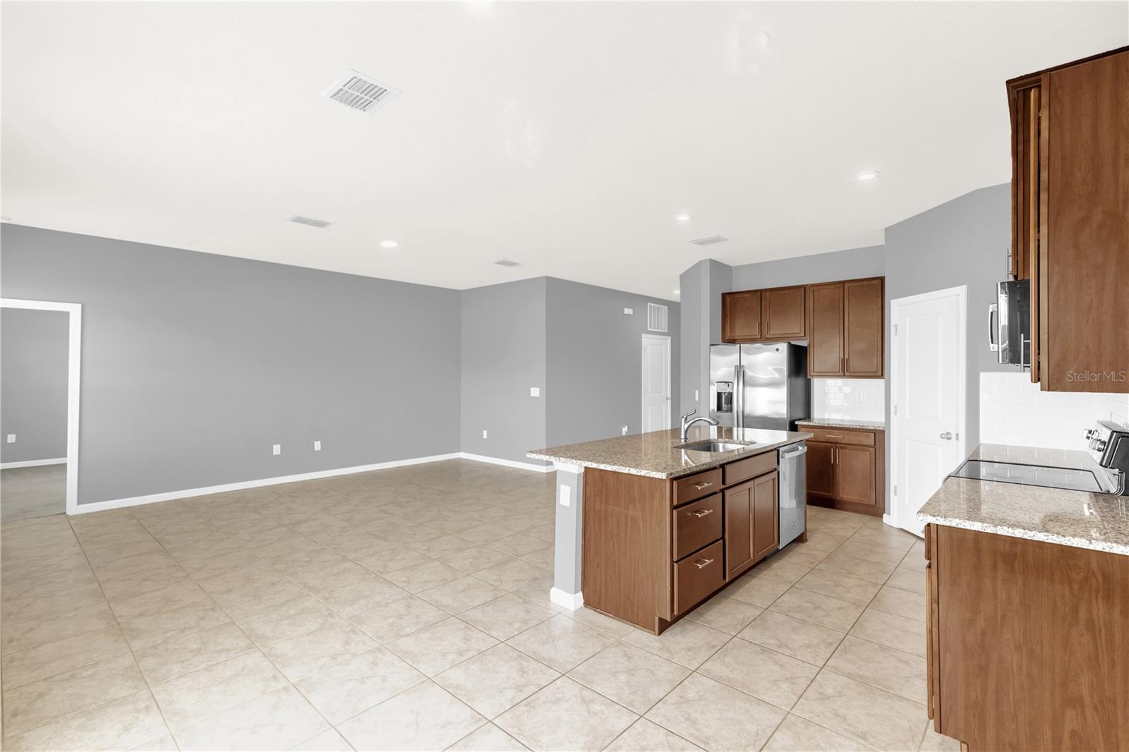 29307 Meadowcroft Avenue, FL