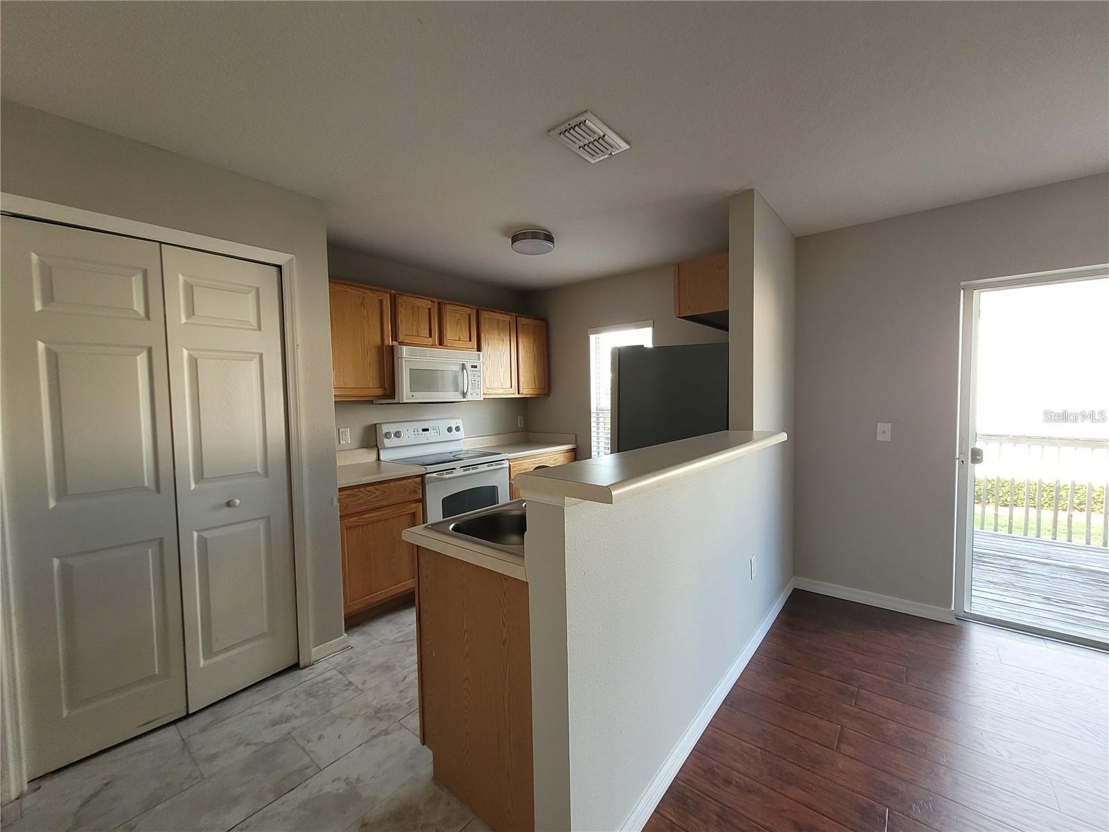 3805 Exeter Lane, FL
