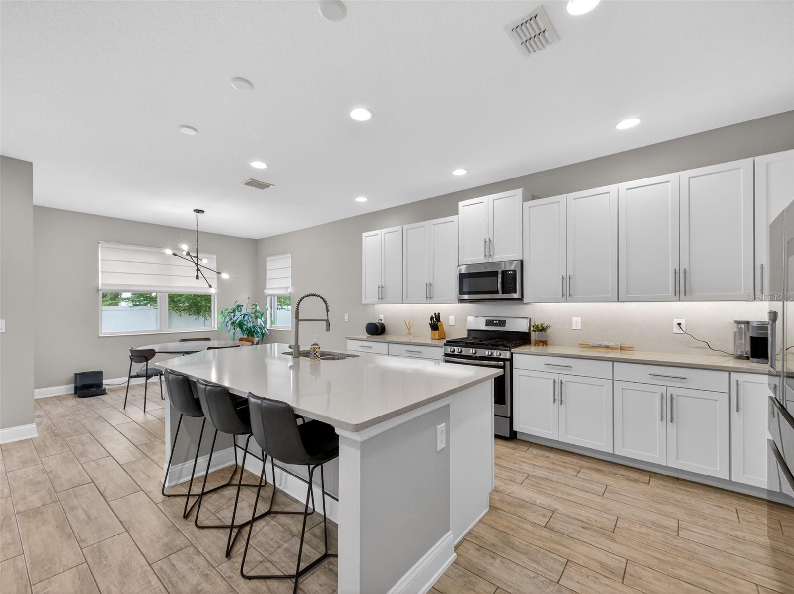 11209 Lemon Lake Boulevard, FL