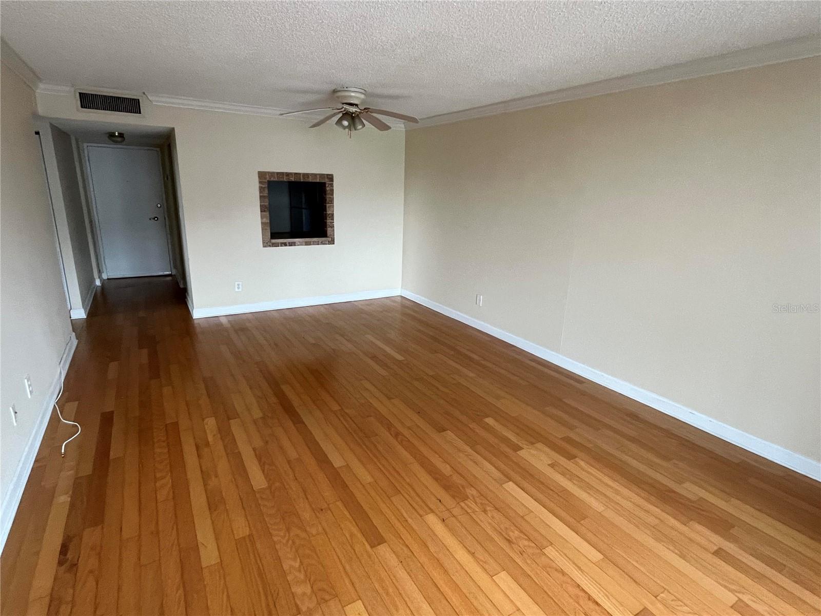 2760 Coconut Bay Ln Lane, FL