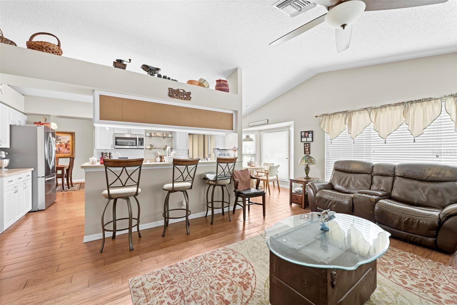 2552 Crystal Lake Drive, FL