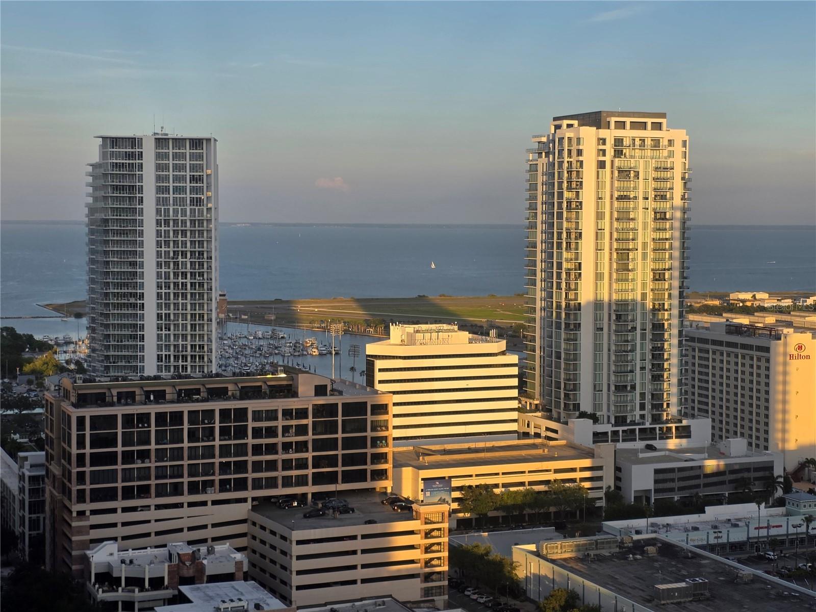 400 Central Avenue, FL