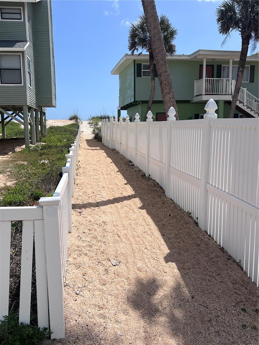 32 Oceanside Drive, FL