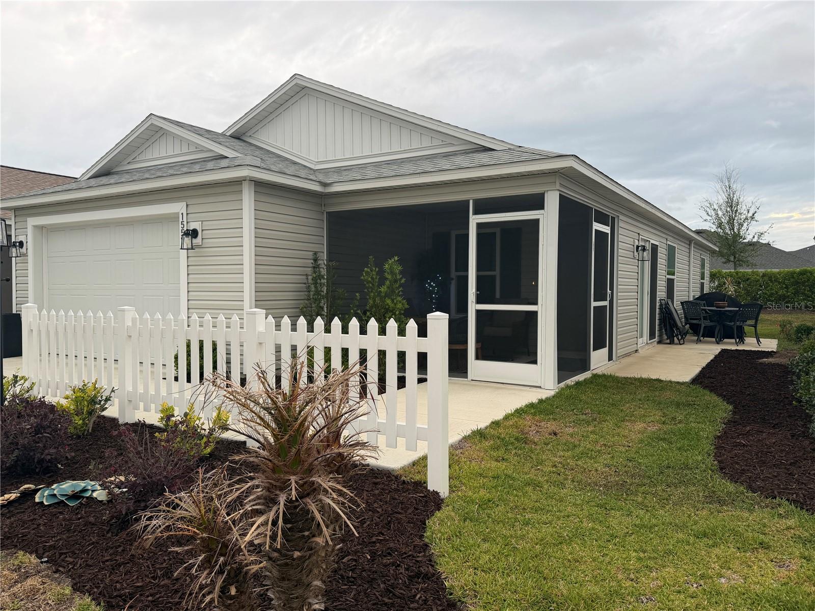 1557 Ferry Place, FL