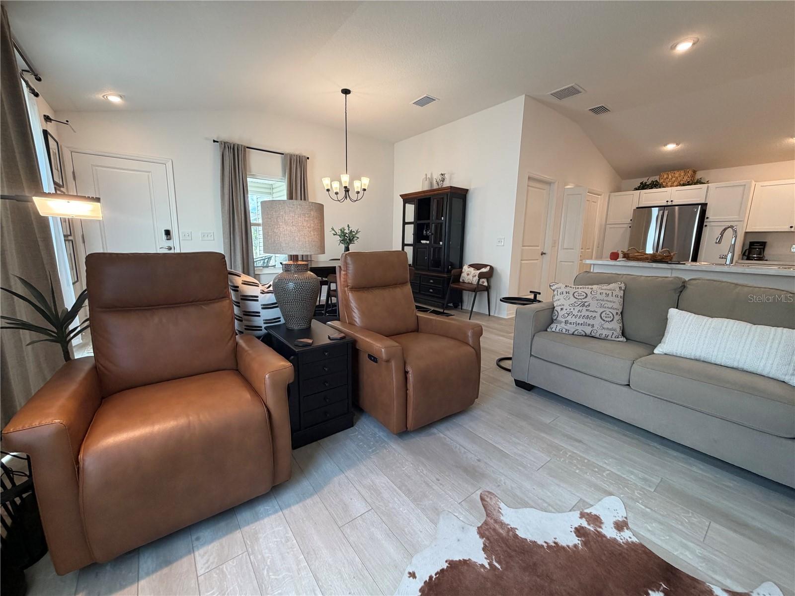1557 Ferry Place, FL