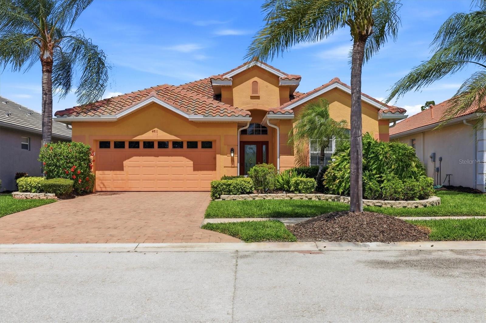 4811 Blue Heron Circle, FL