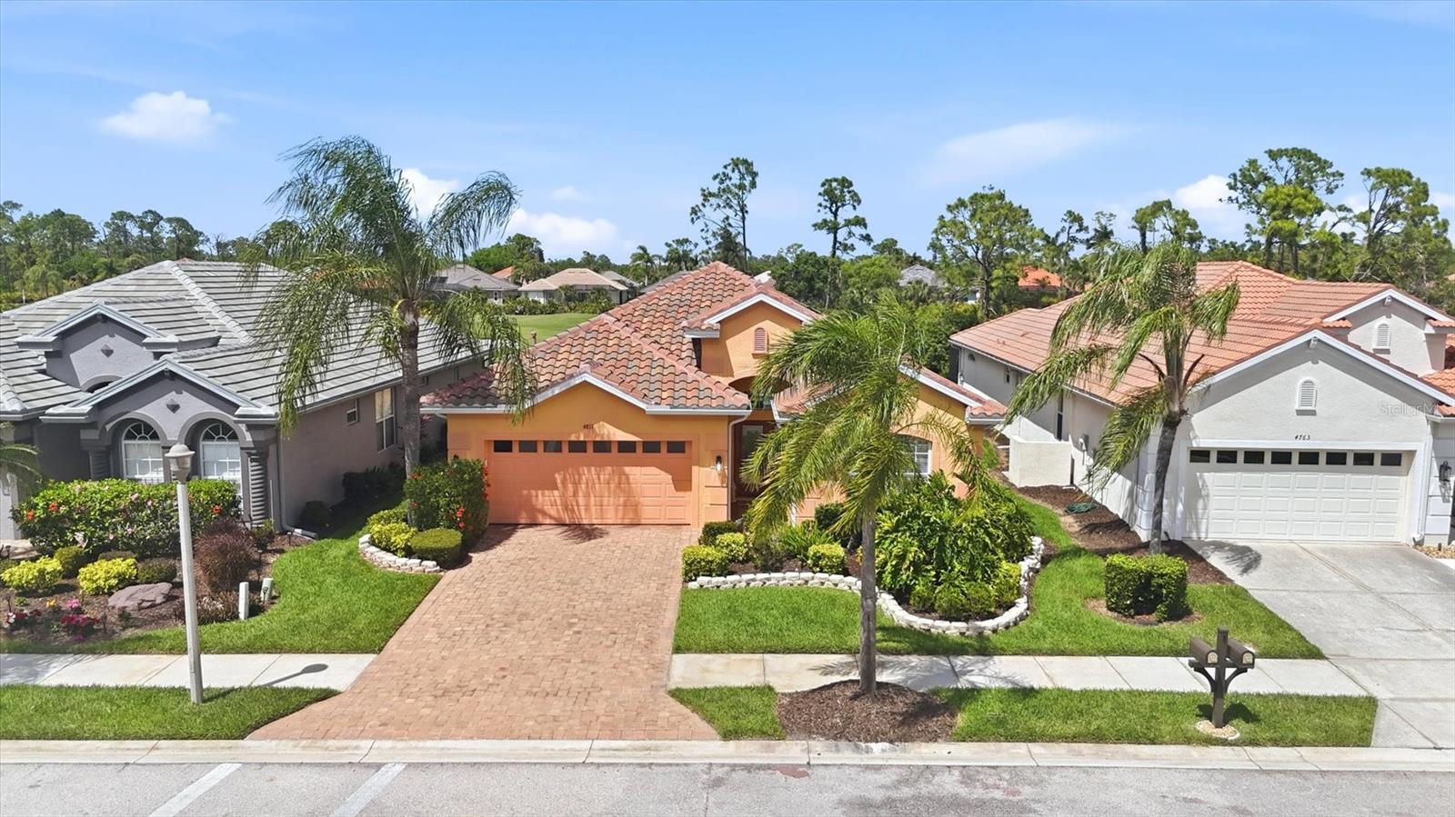4811 Blue Heron Circle, FL