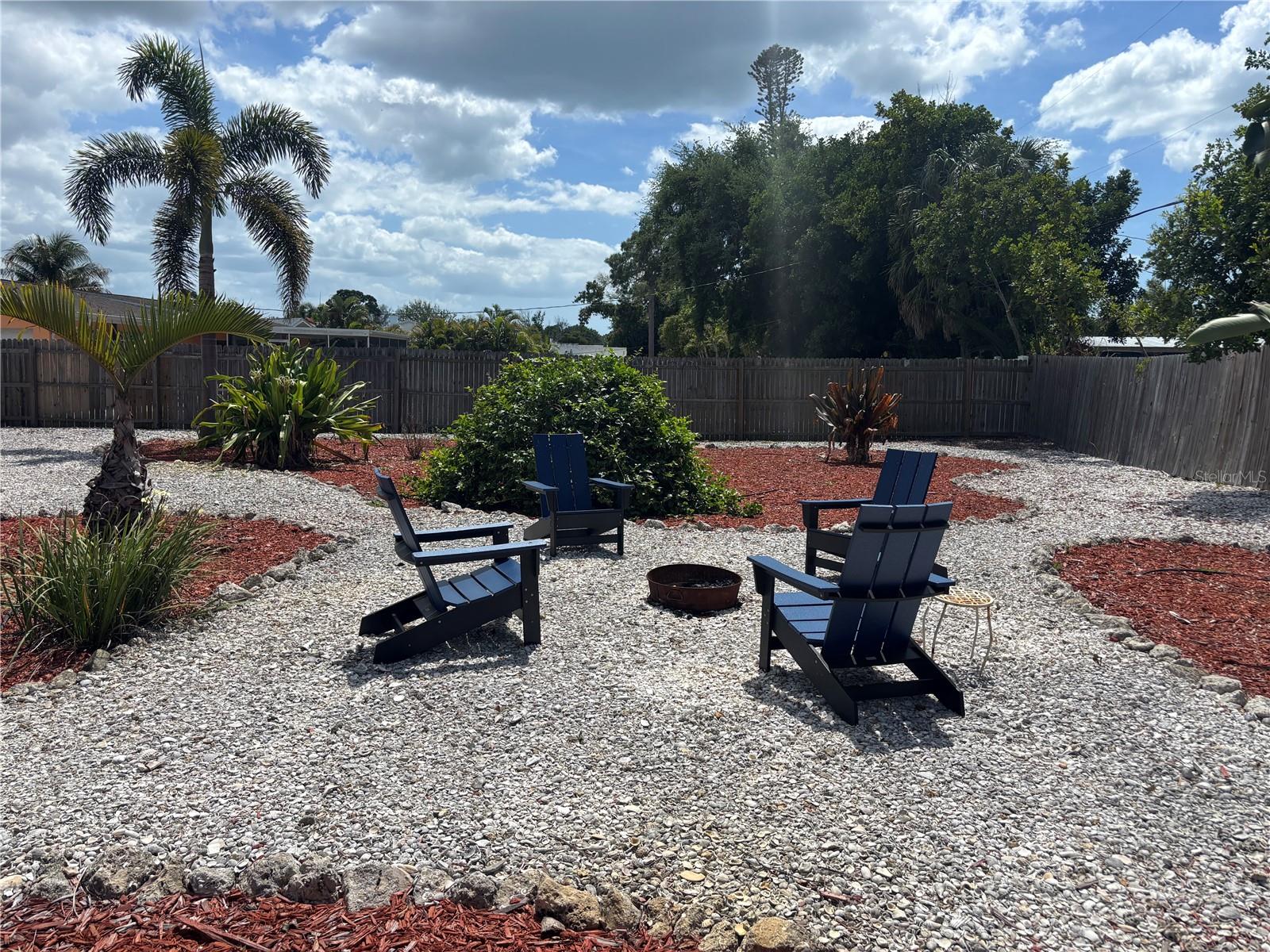 1008 Estremadura Drive, FL