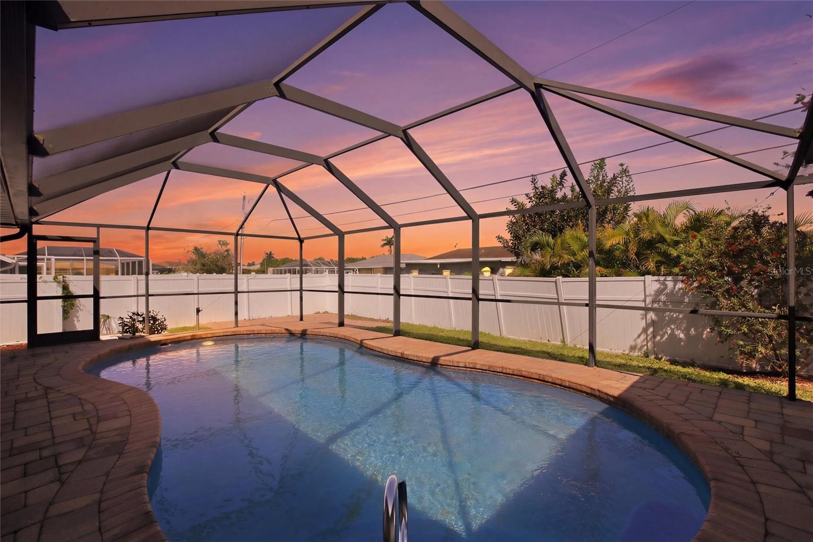 176 Waterway Drive, FL